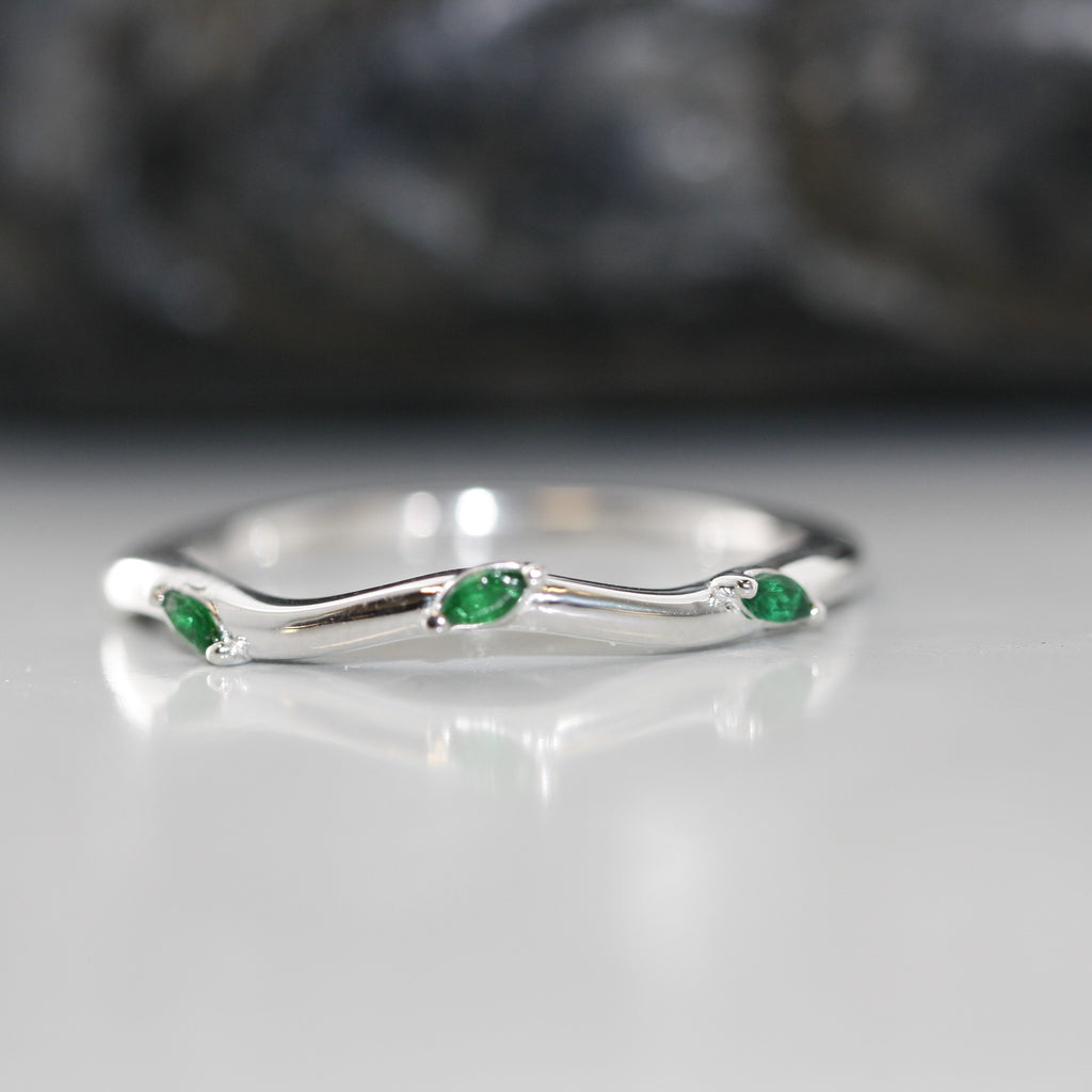 emerald wedding ring