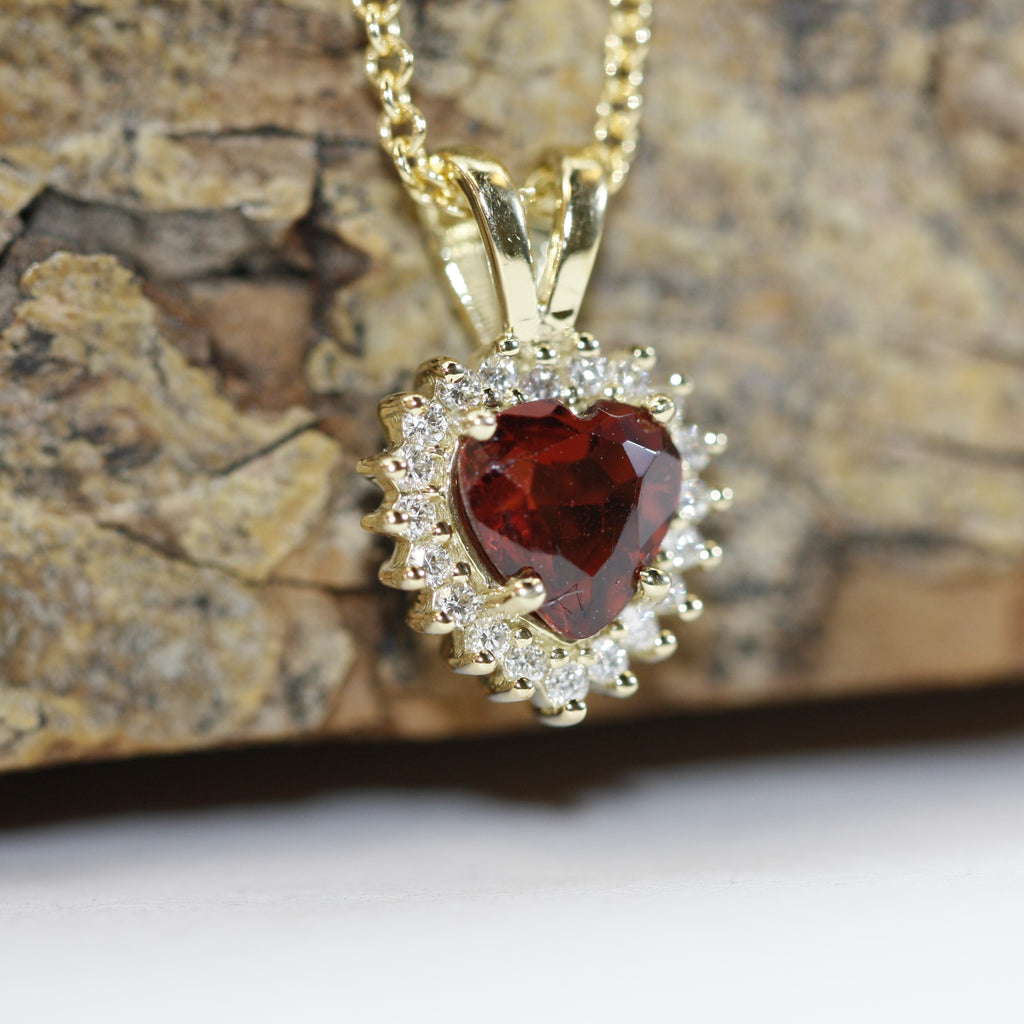 heart shape ggemstone and diamond necklace 