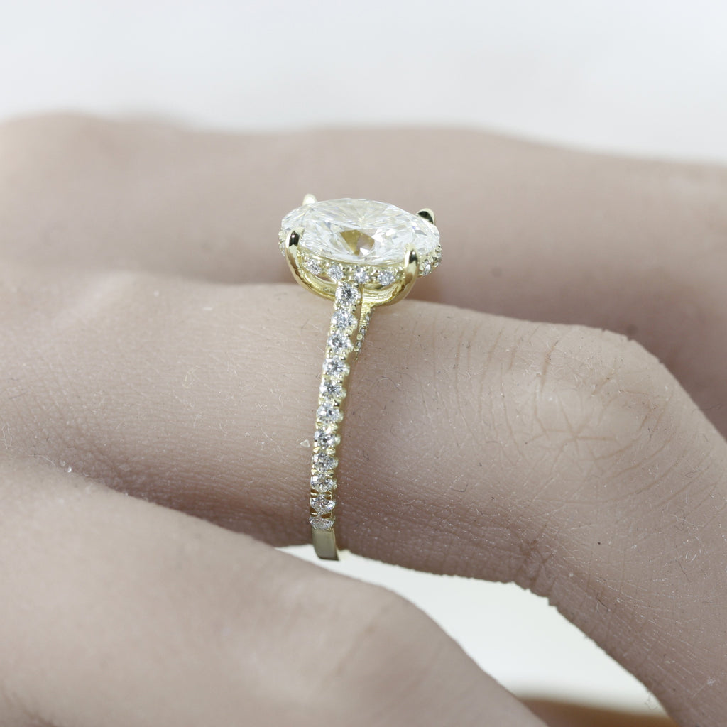 perfect engagement ring in gold
