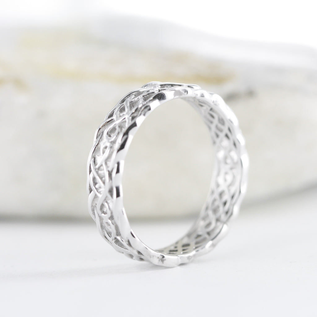 Celtic Knot Design Ring in 14k White Gold