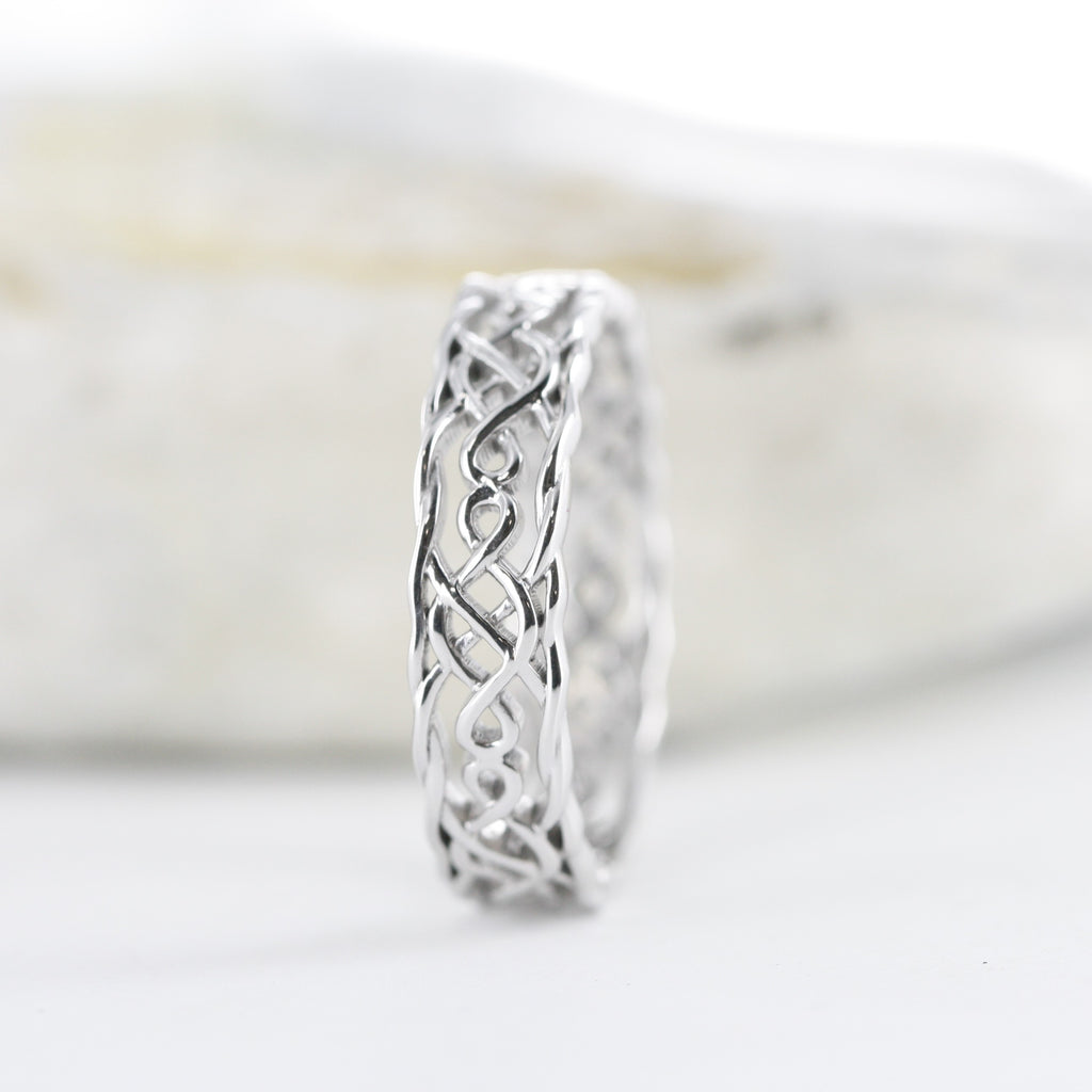 Celtic Knot Design Ring in 14k White Gold