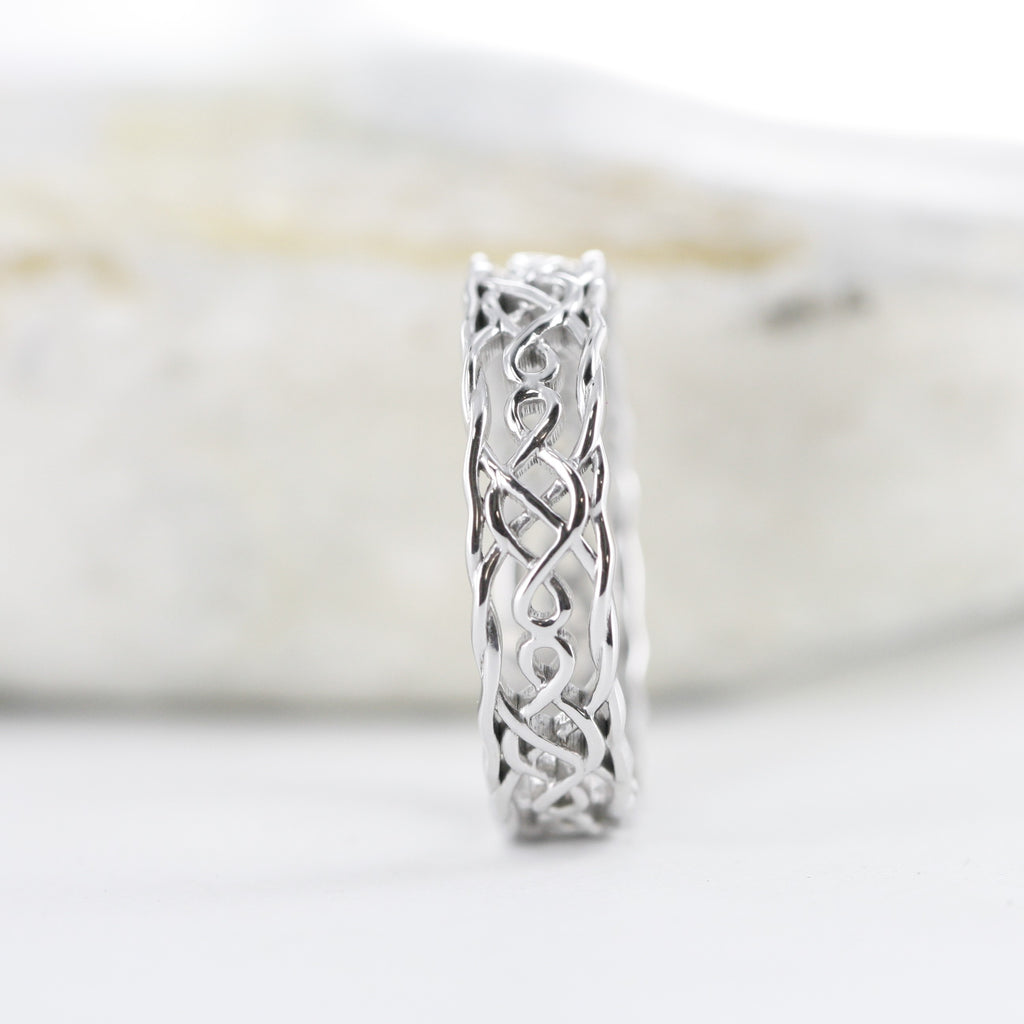 Celtic Knot Design Ring in 14k White Gold