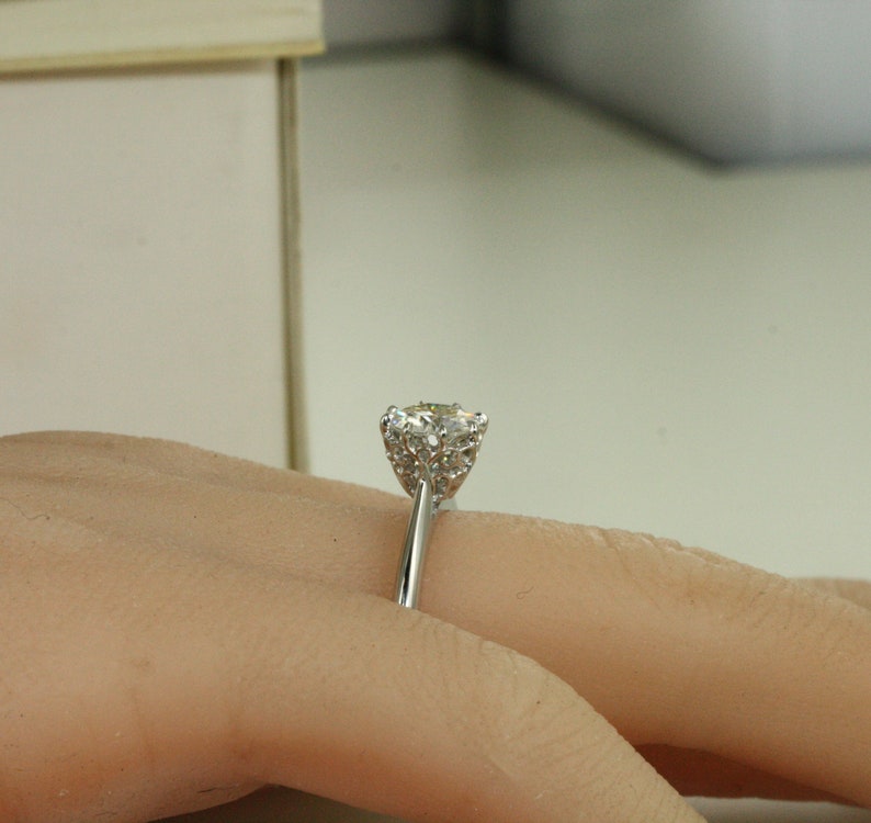 Round Cut Moissanite Engagement Ring Set in 14k White Gold image 5