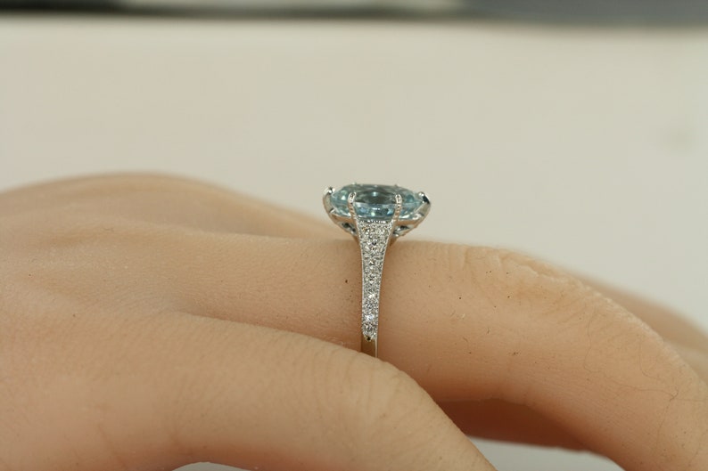 Devine Natural Aquamarine 10X8 and VS Diamond 14K White Gold image 8