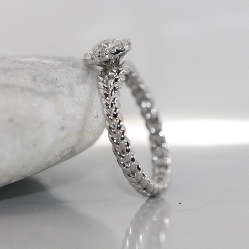 Love Rope 0.50 Carat Round Halo Diamond Engagment Ring in 14K image 2