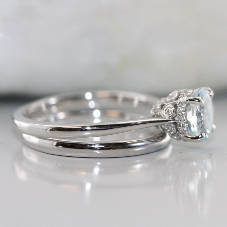 Simple Love-VS Diamond and 7mm Aquamarine Set in 14K White image 5