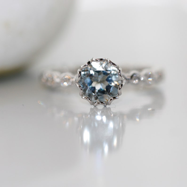 Essence of Love-1/4 carat VS Diamond 7mm Round Aquamarine Set image 1