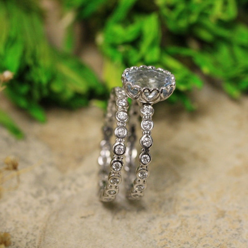 Center of Love-Oval Aquamarine Diamond Wedding Ring Set in 14k image 5
